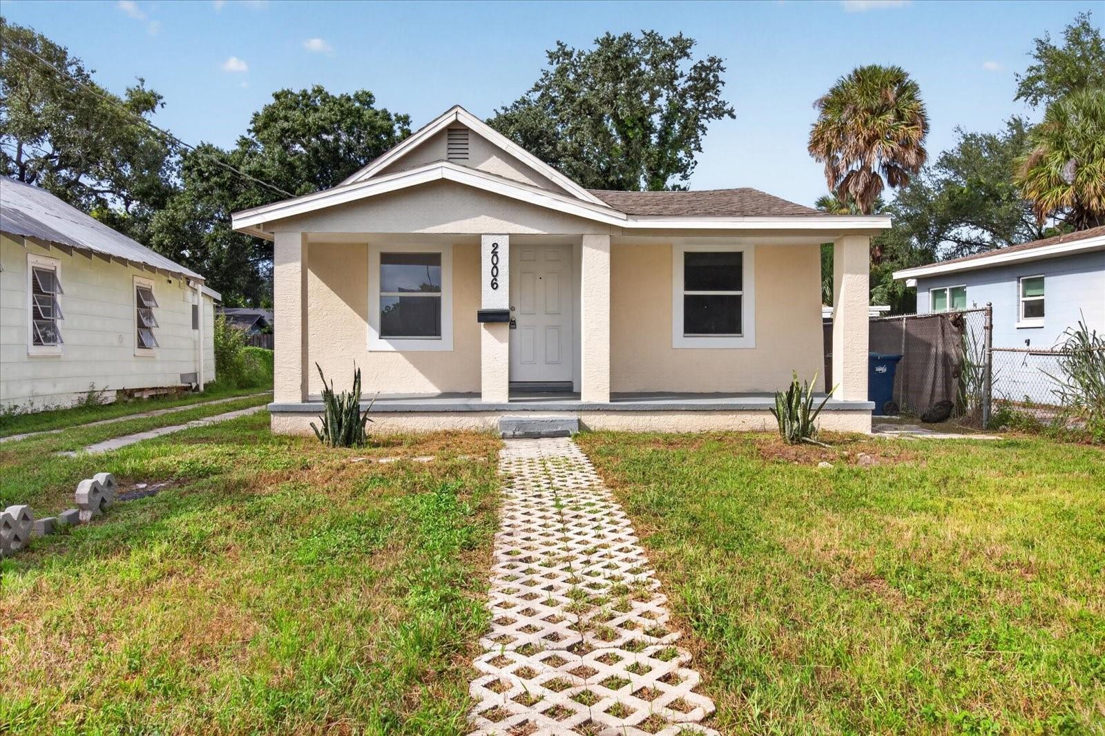 2006 E STUART ST, Tampa FL 33605