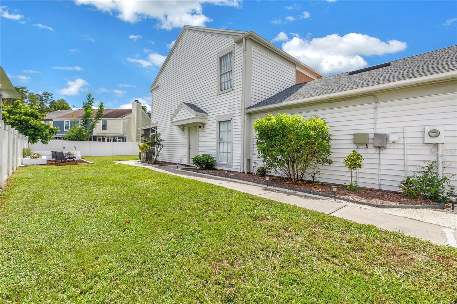6240 OAK CLUSTER CIR, Tampa FL 33634