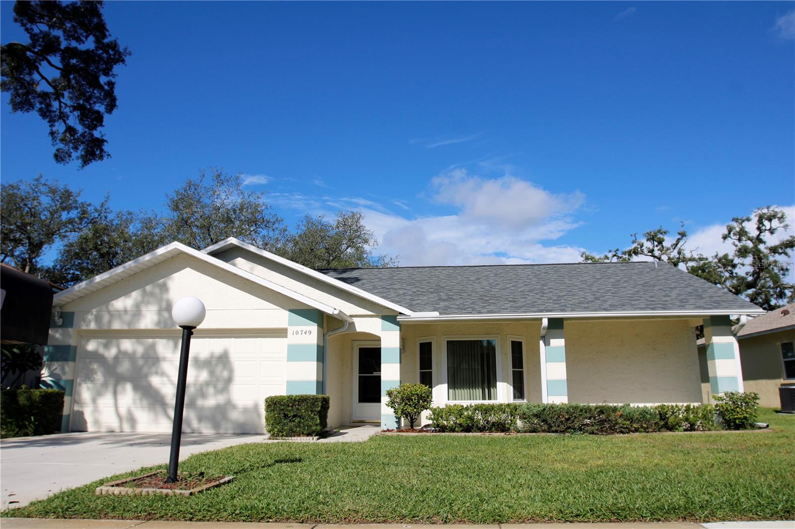 10749 FALLEN LEAF LN, Port Richey FL 34668