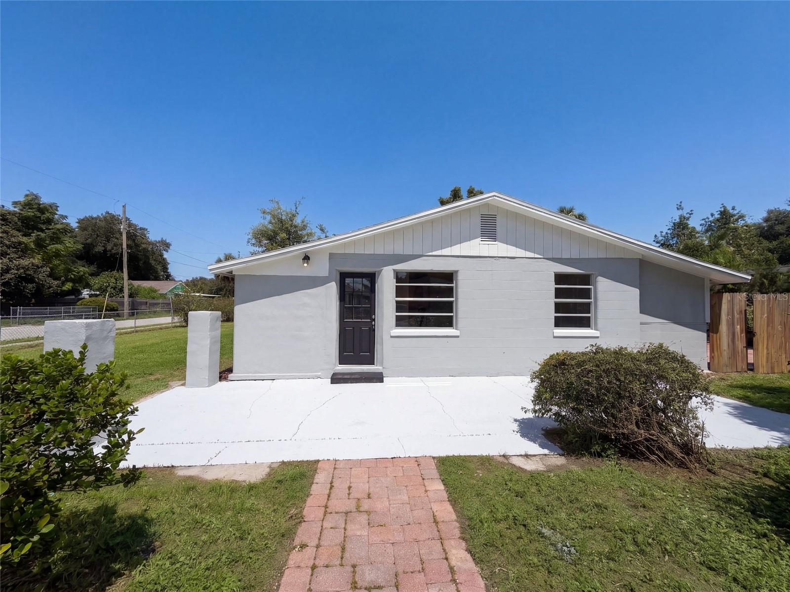 2406 E CURTIS ST, Tampa FL 33610