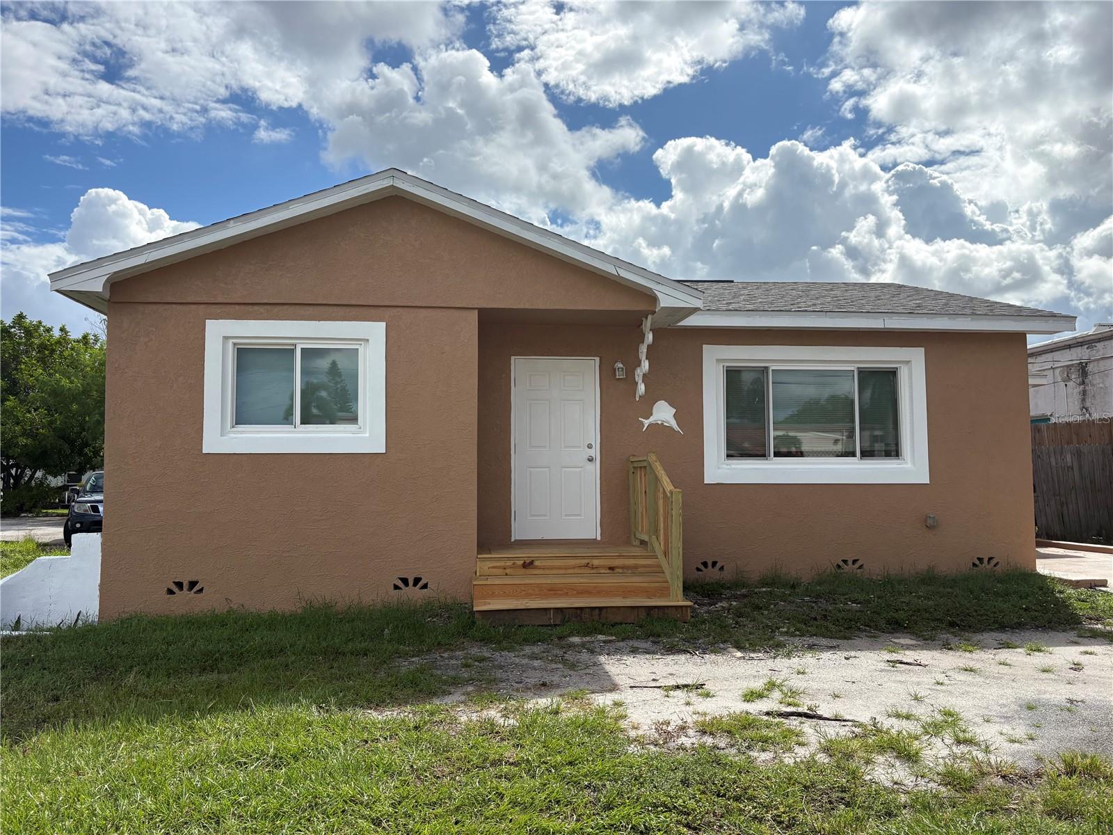 6767 49TH ST N, Pinellas Park FL 33781