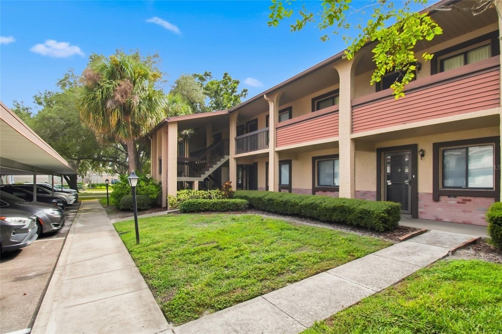 721 83RD AVE N #202, St Petersburg FL 33702