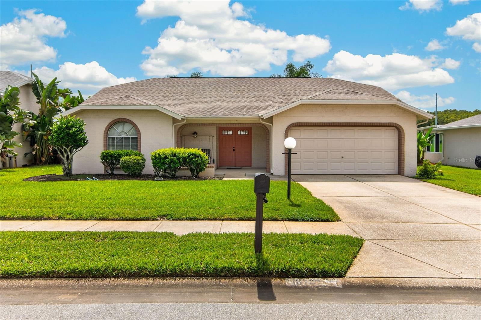 10707 FALLEN LEAF LN, Port Richey FL 34668