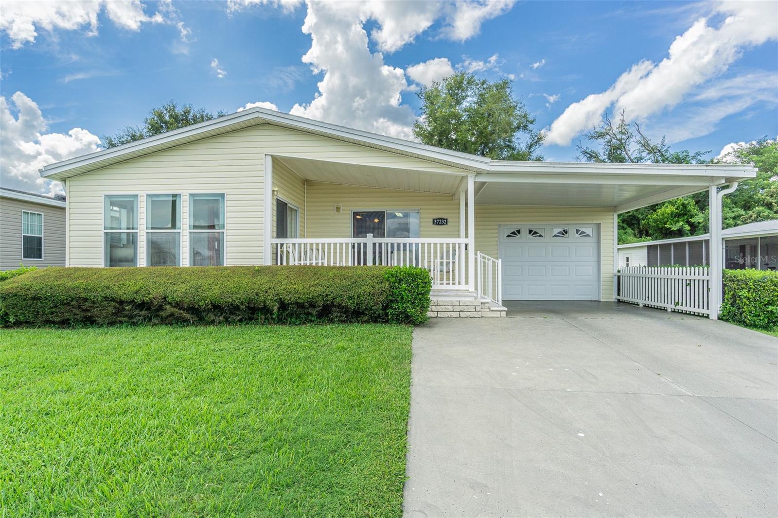 37232 NEUKOM AVE, Zephyrhills FL 33541