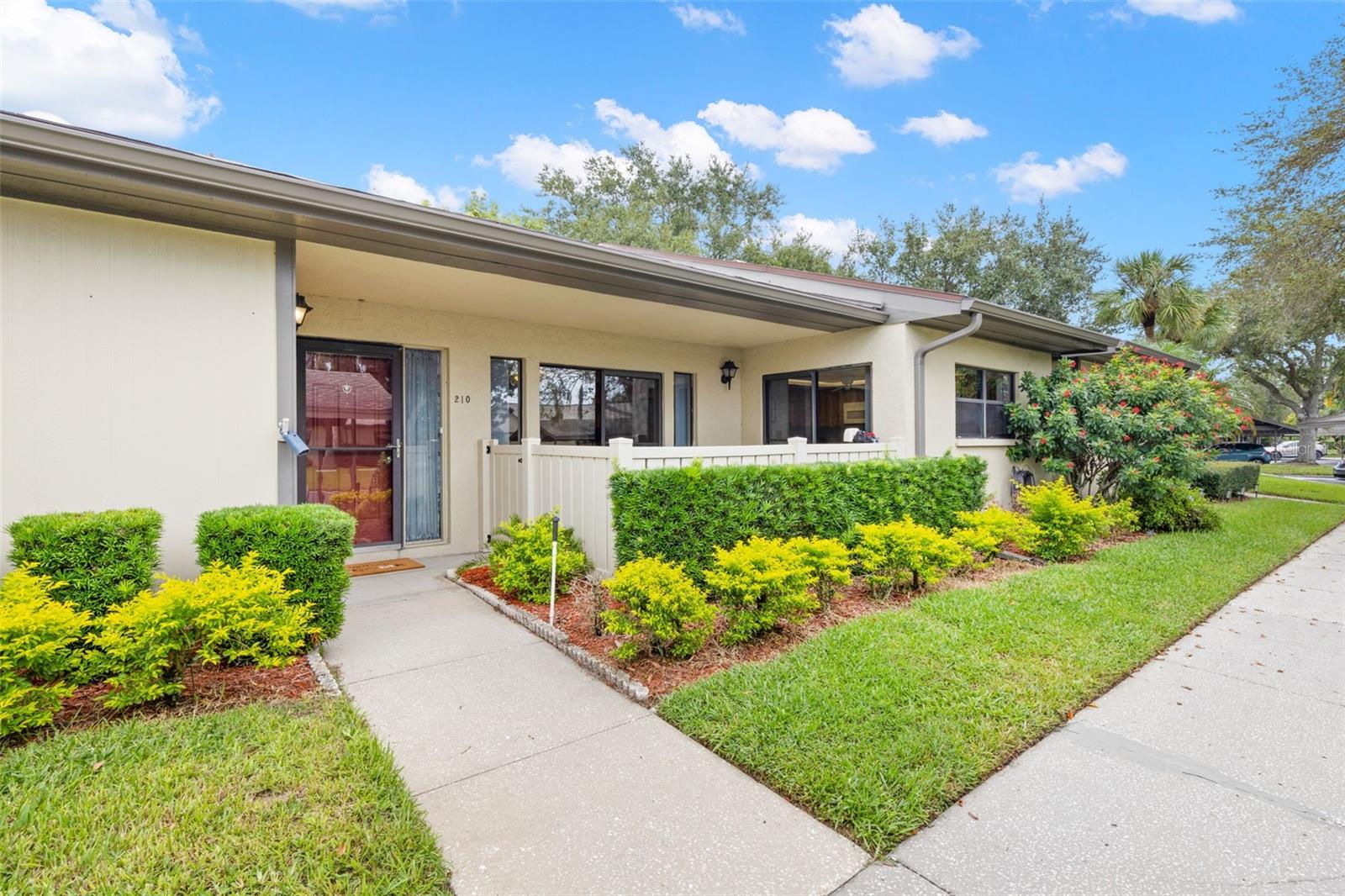 210 GRETCHEN CT, Oldsmar FL 34677