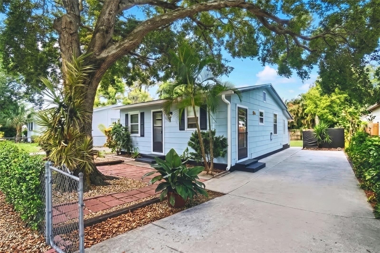 4480 NEWARK ST N, St Petersburg FL 33714