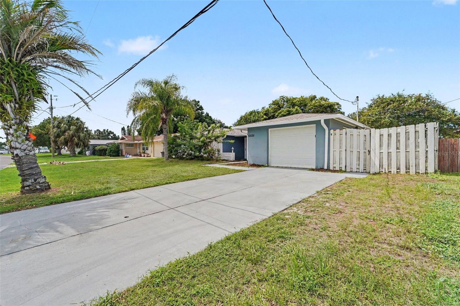 10525 OLEANDER DR, Port Richey FL 34668