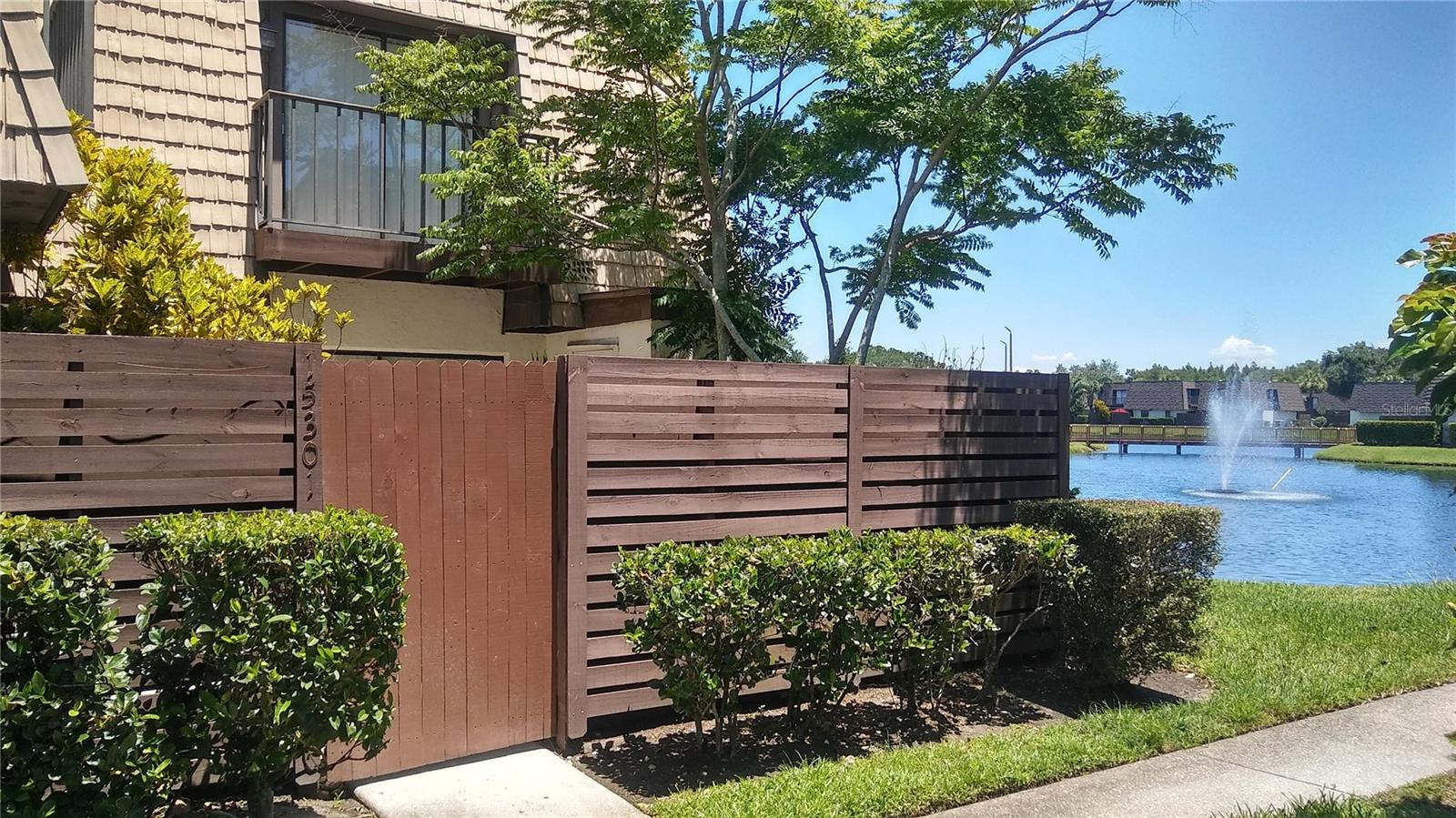 15301 W POND WOODS DR #303, Tampa FL 33618