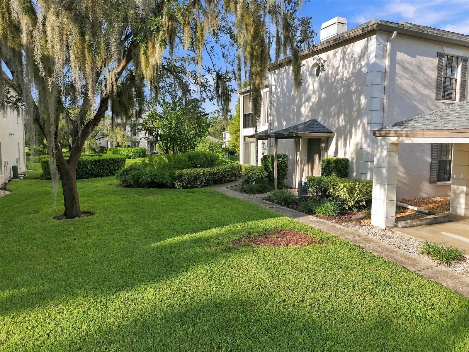 13036 VILLAGE CHASE CIR #13036, Tampa FL 33618