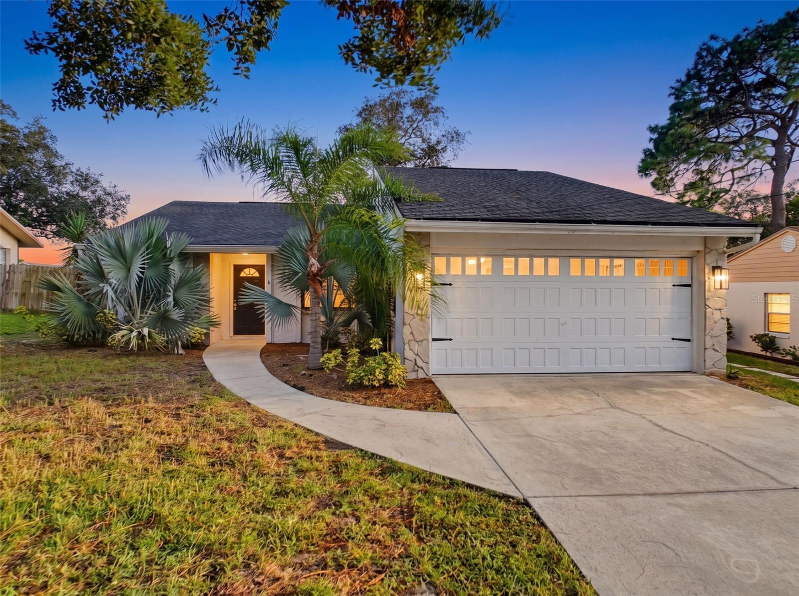 1112 E LEMON ST, Tarpon Springs FL 34689