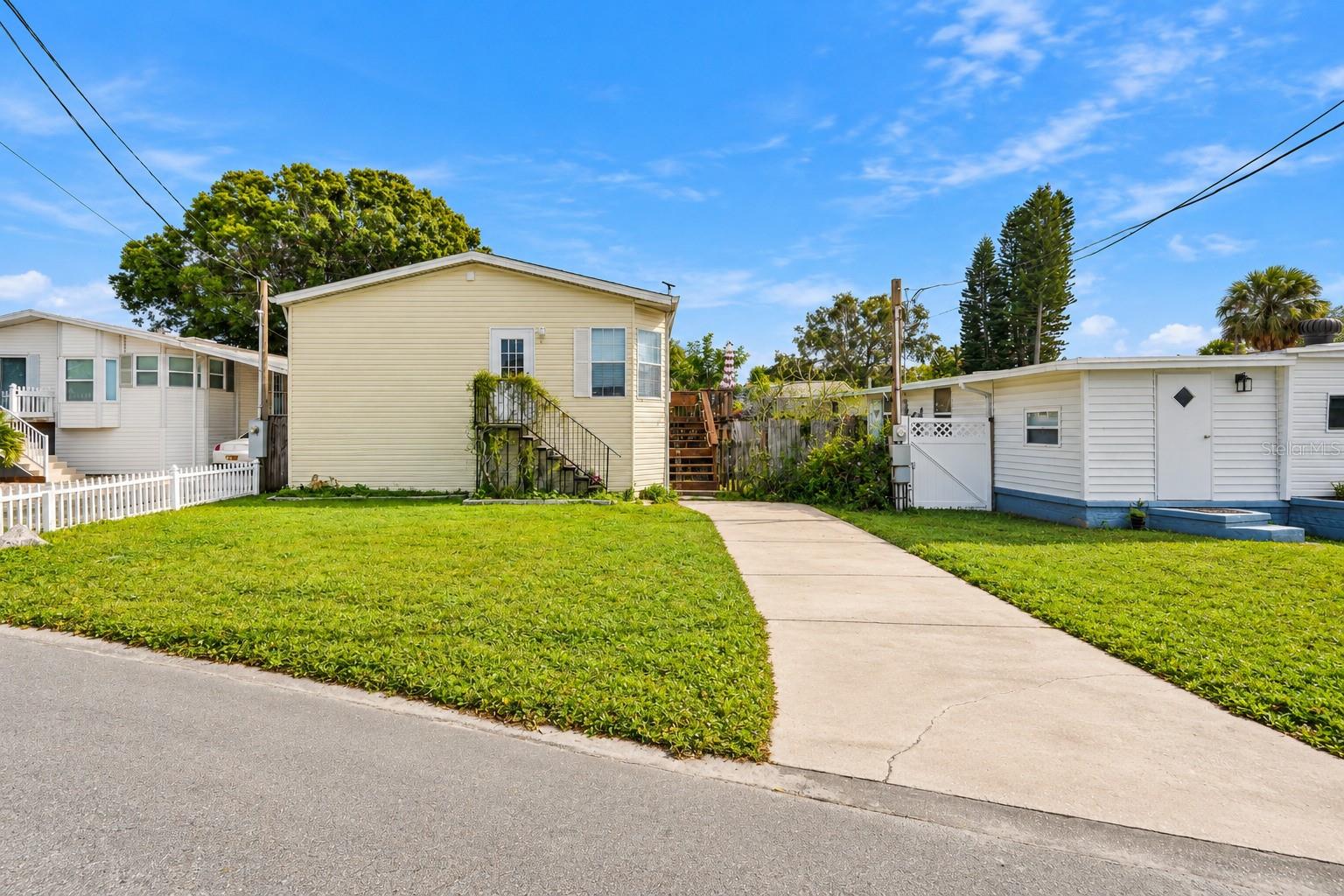 804 RIVER VIEW LN, Tarpon Springs FL 34689
