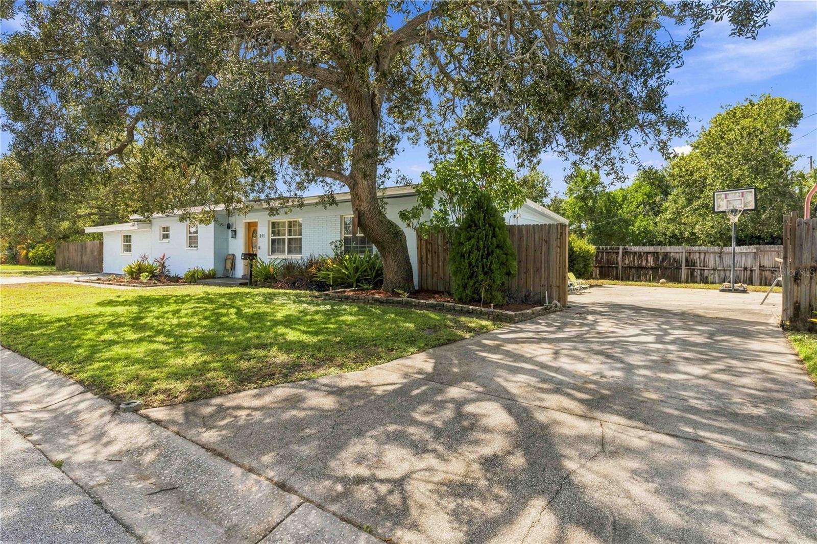 801 51ST AVE S, St Petersburg FL 33705