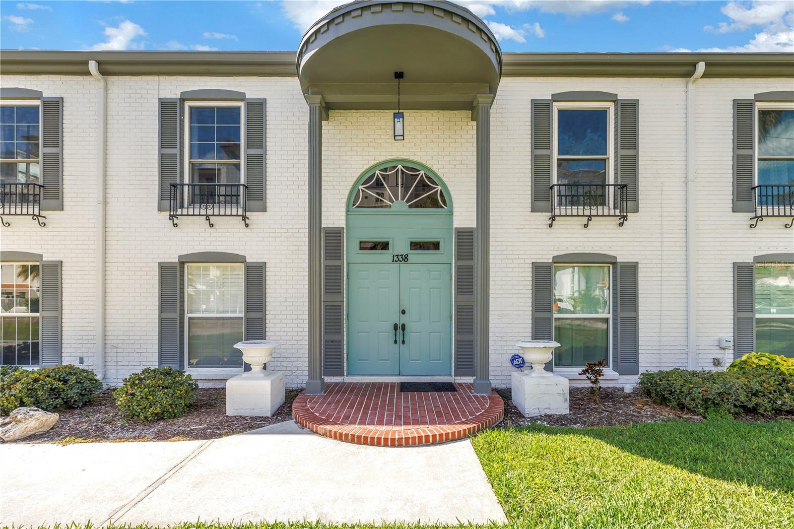 1338 SNELL ISLE BLVD NE #1, St Petersburg FL 33704