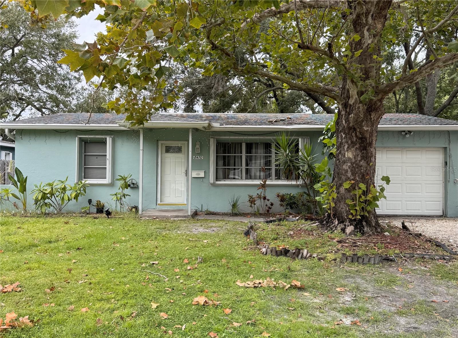 8470 56TH ST, Pinellas Park FL 33781