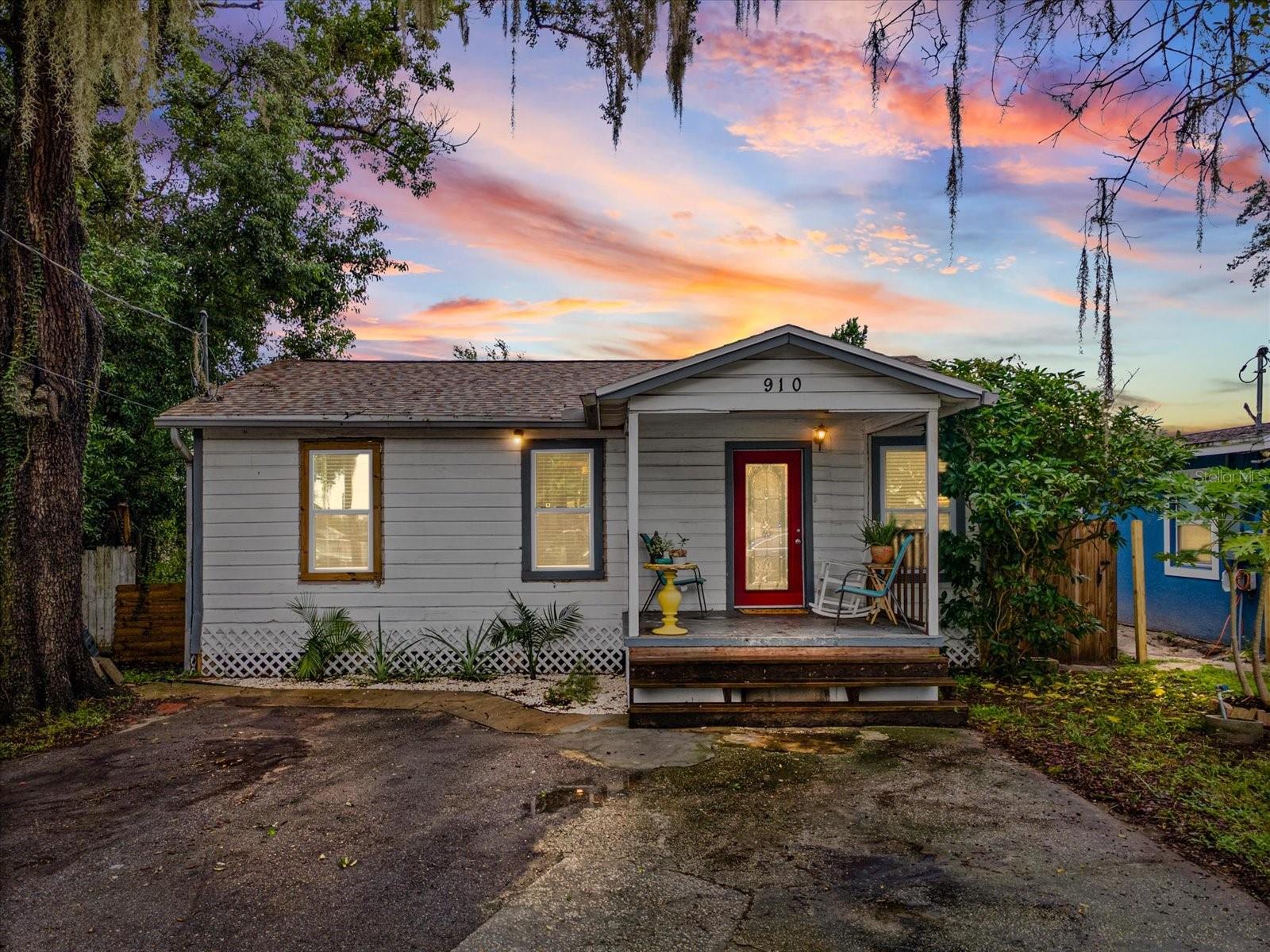 910 E ESKIMO AVE, Tampa FL 33604