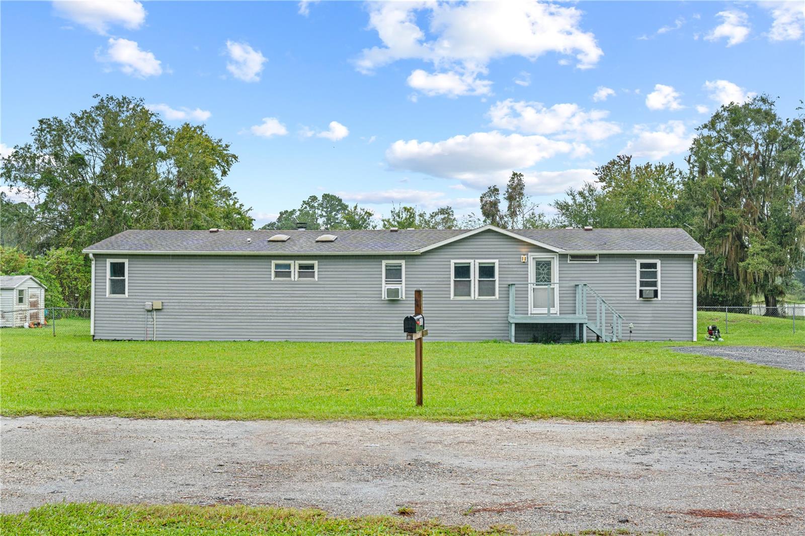 1903 ALTO LN, Lutz FL 33558