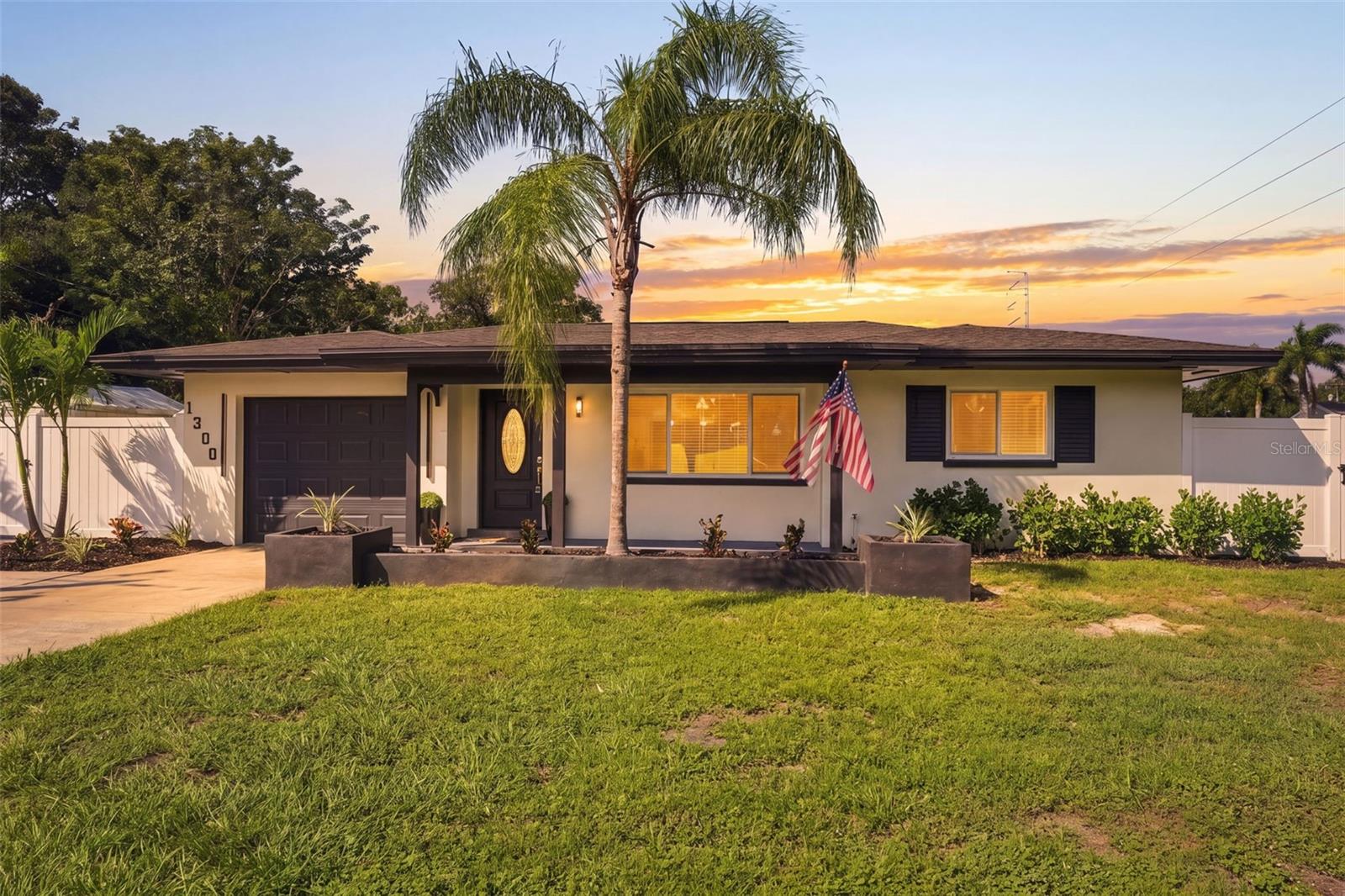 1300 S HILLCREST AVE, Clearwater FL 33756