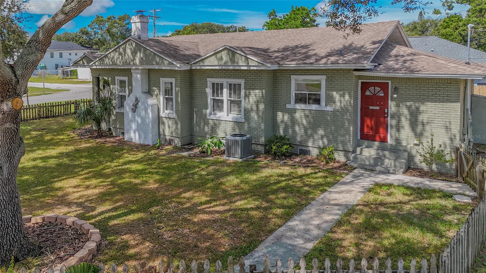 4701 HAINES RD N, St Petersburg FL 33714