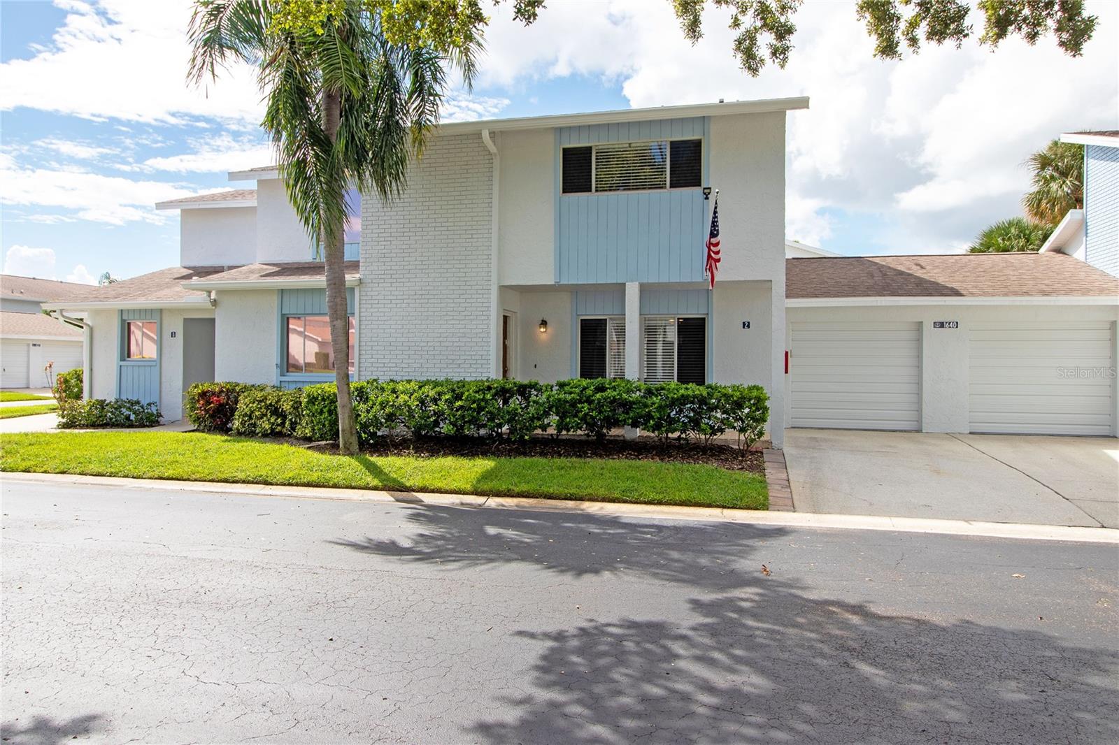 1640 CAPE HOPE AVE NE #2, St Petersburg FL 33702