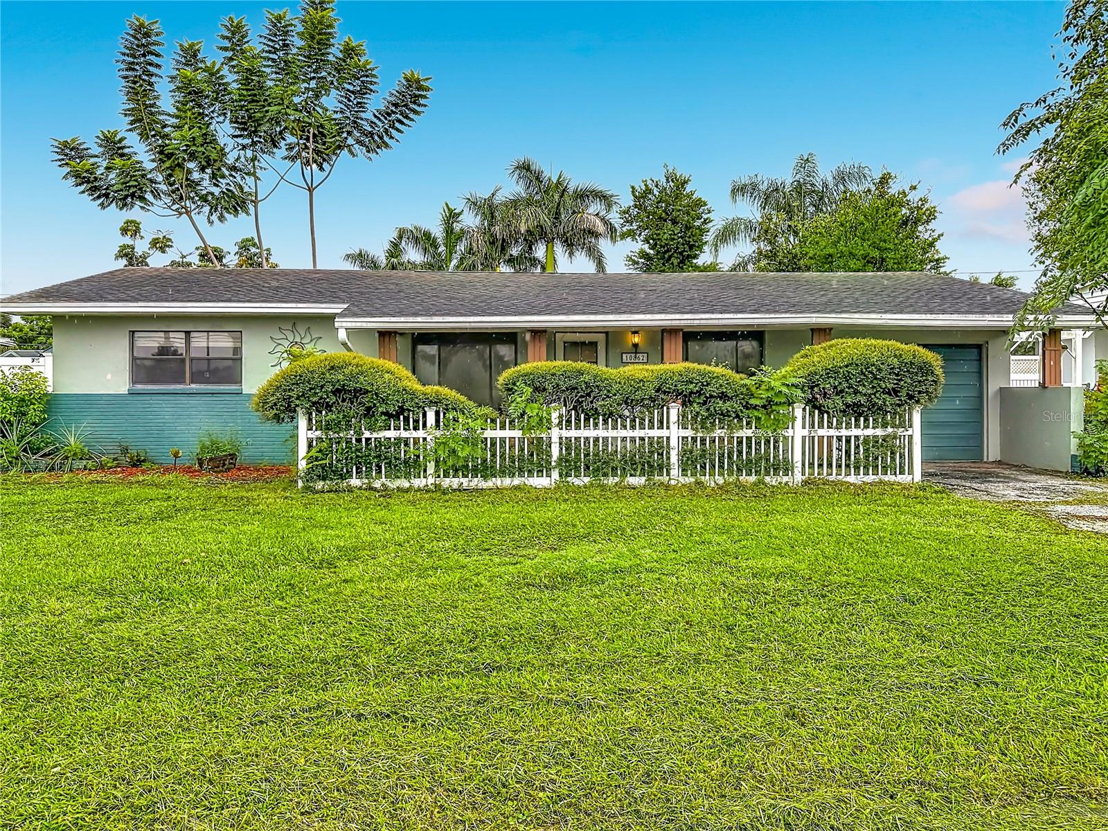 10862 102ND AVE, Seminole FL 33778