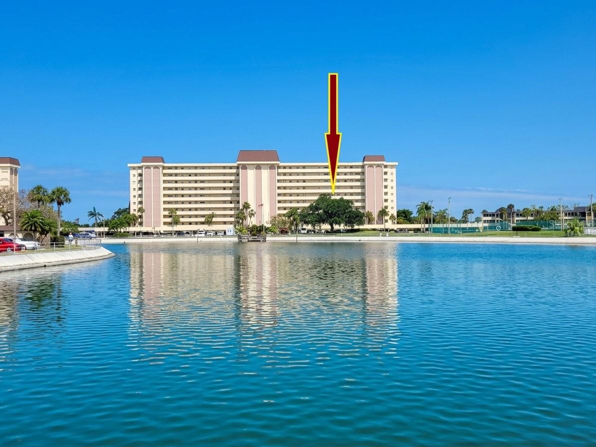 4725 COVE CIR #APT 609, St Petersburg FL 33708