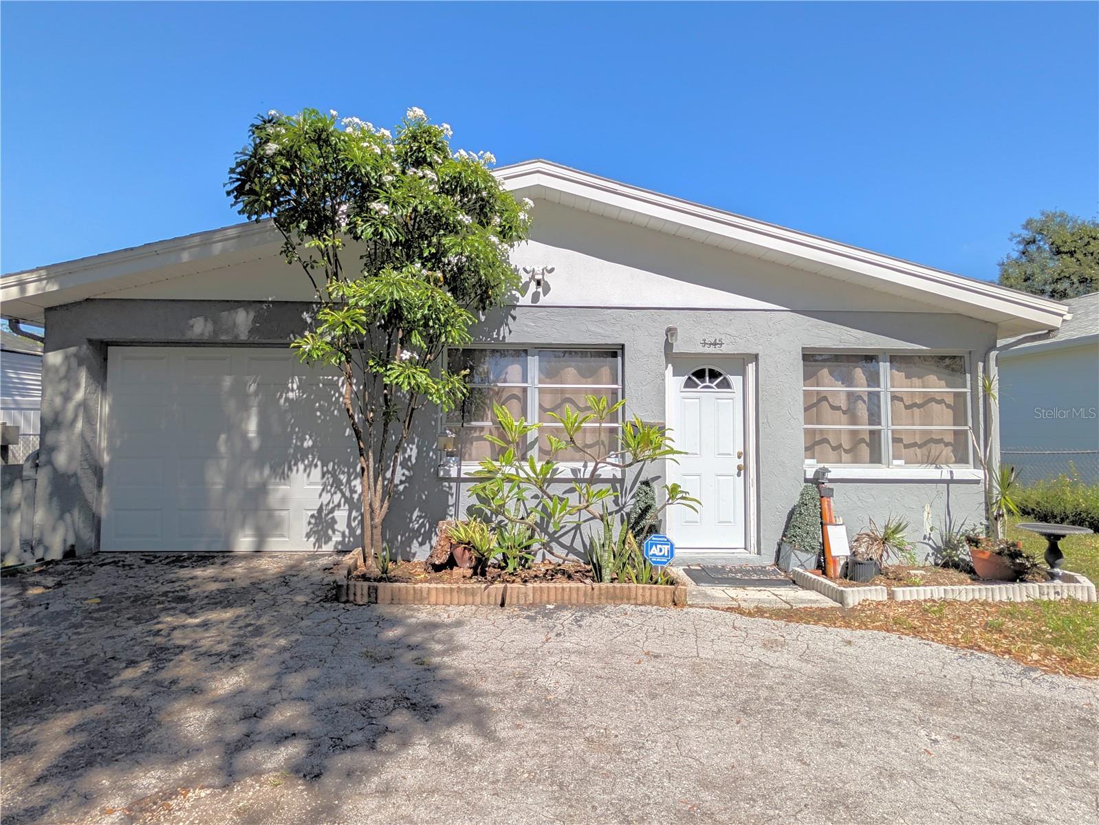 3545 3RD AVE N, St Petersburg FL 33713