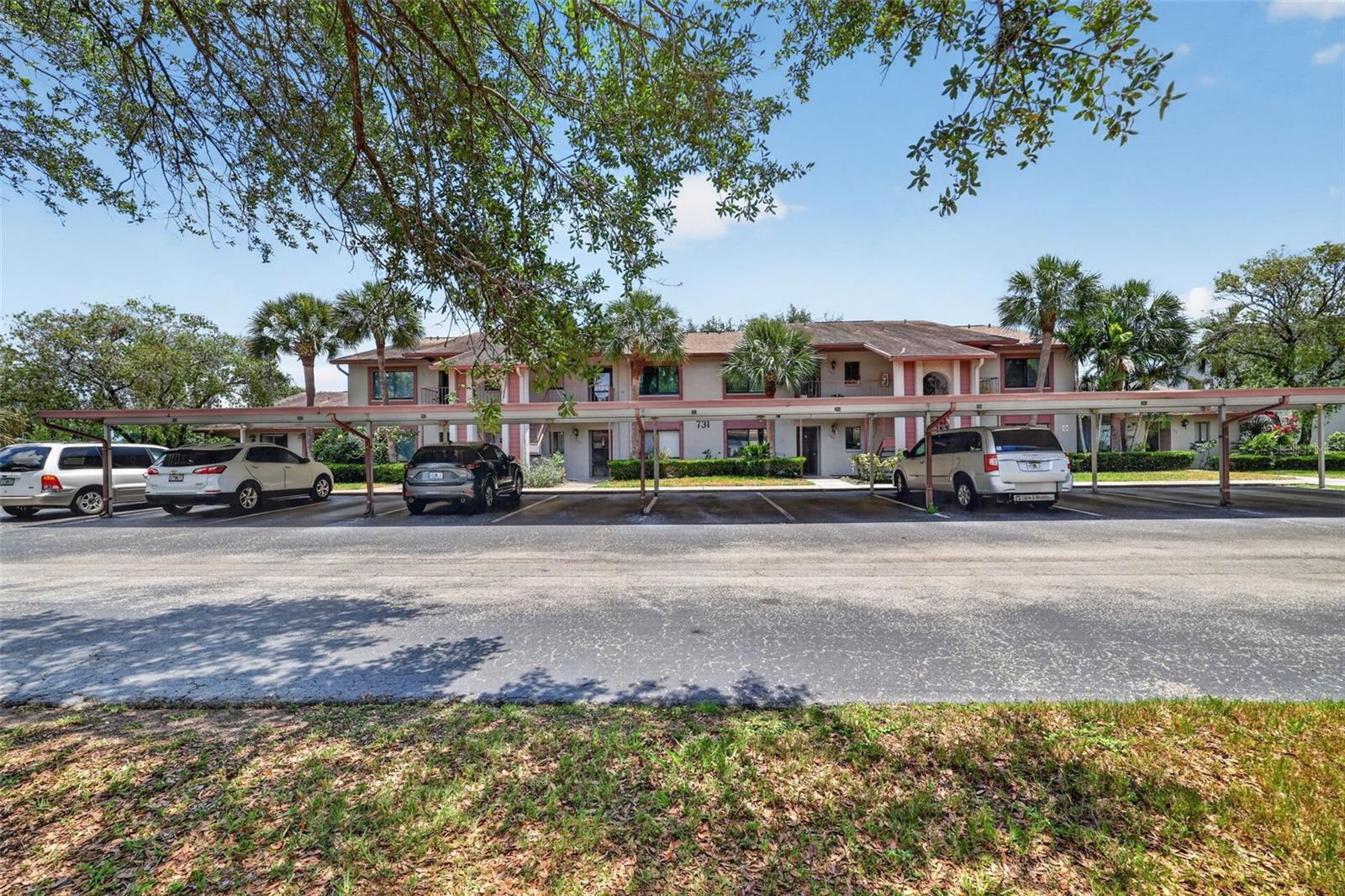 731 83RD AVE N #105, St Petersburg FL 33702