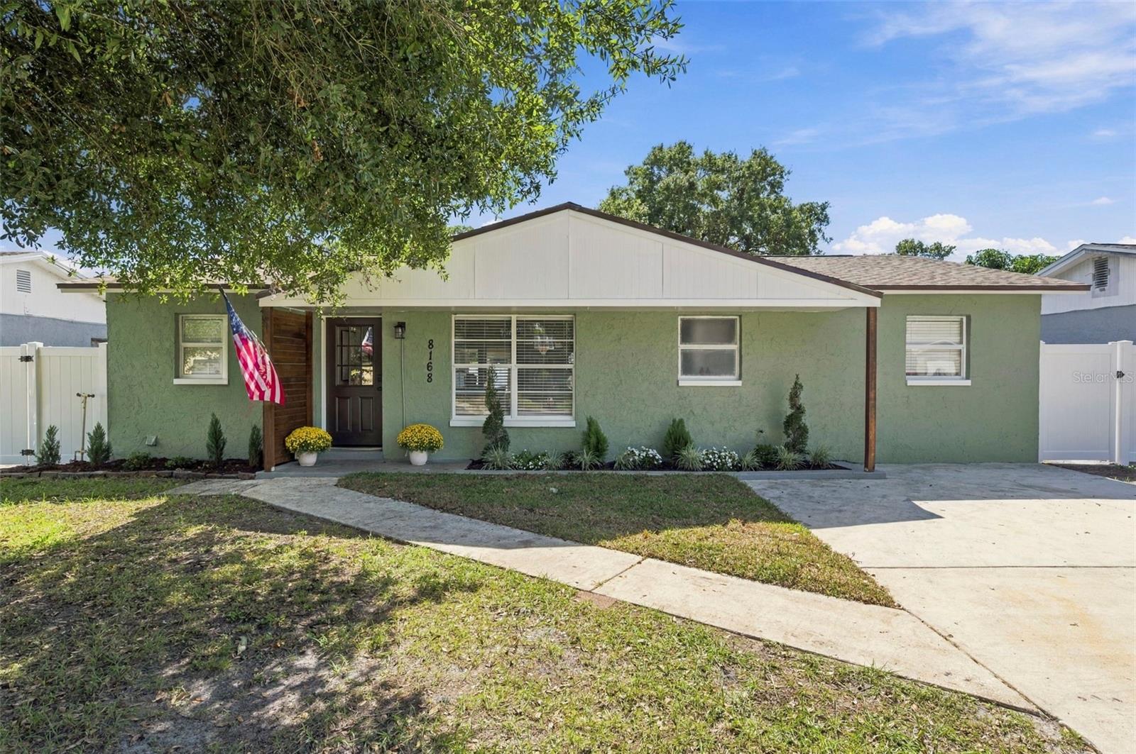 8168 82ND AVE, Seminole FL 33777