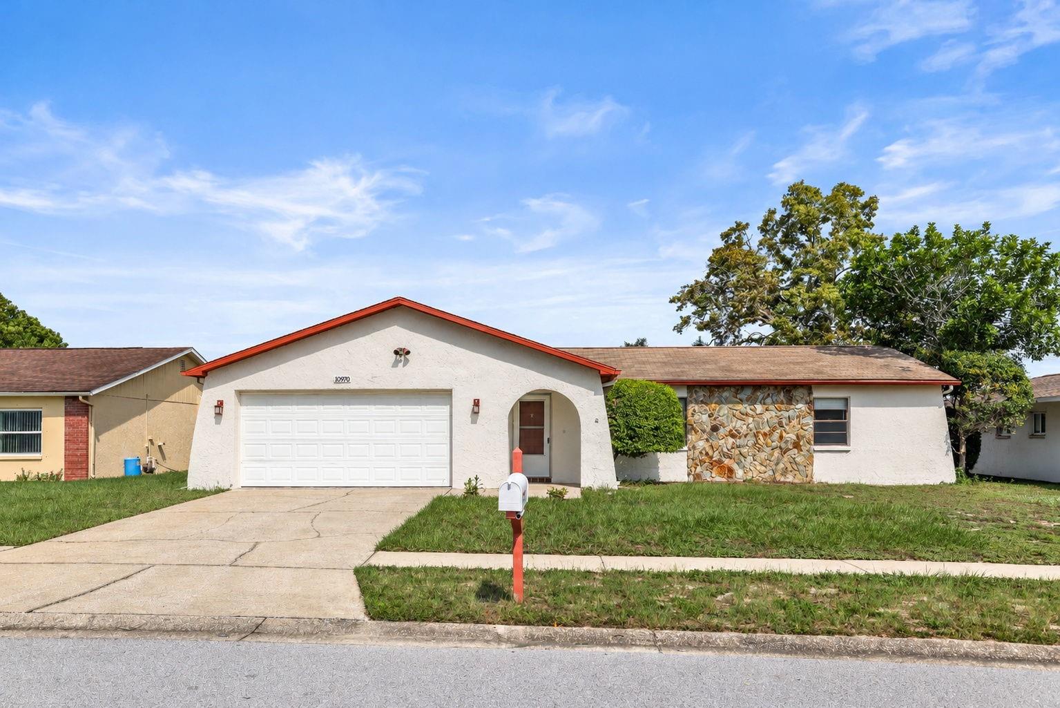10970 PEPPERTREE LN, Port Richey FL 34668
