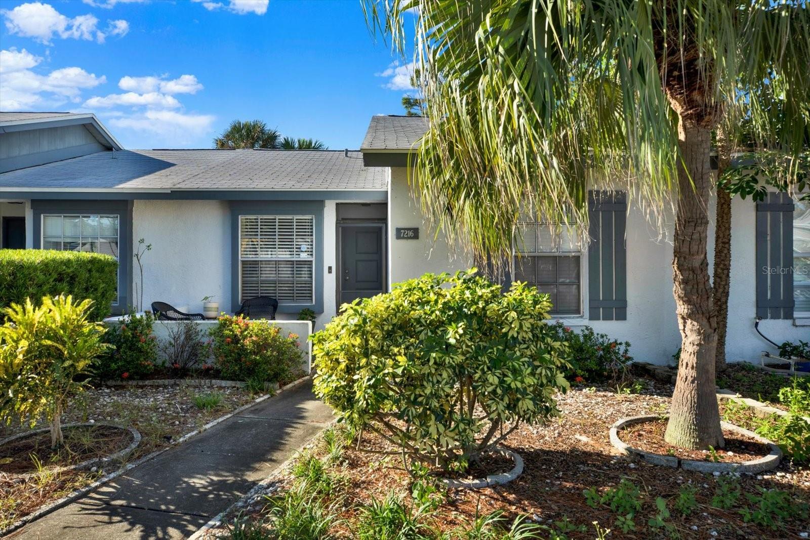 7216 PARKSIDE VILLAS DR, St Petersburg FL 33709