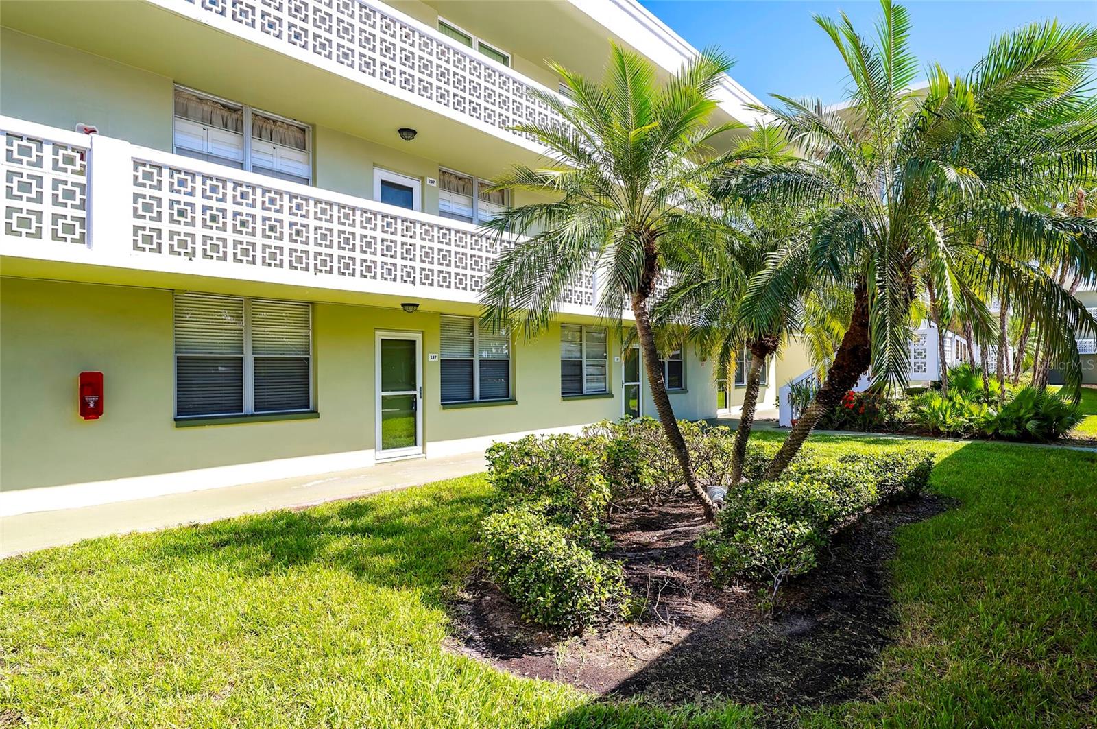 4705 1ST ST NE #137, St Petersburg FL 33703