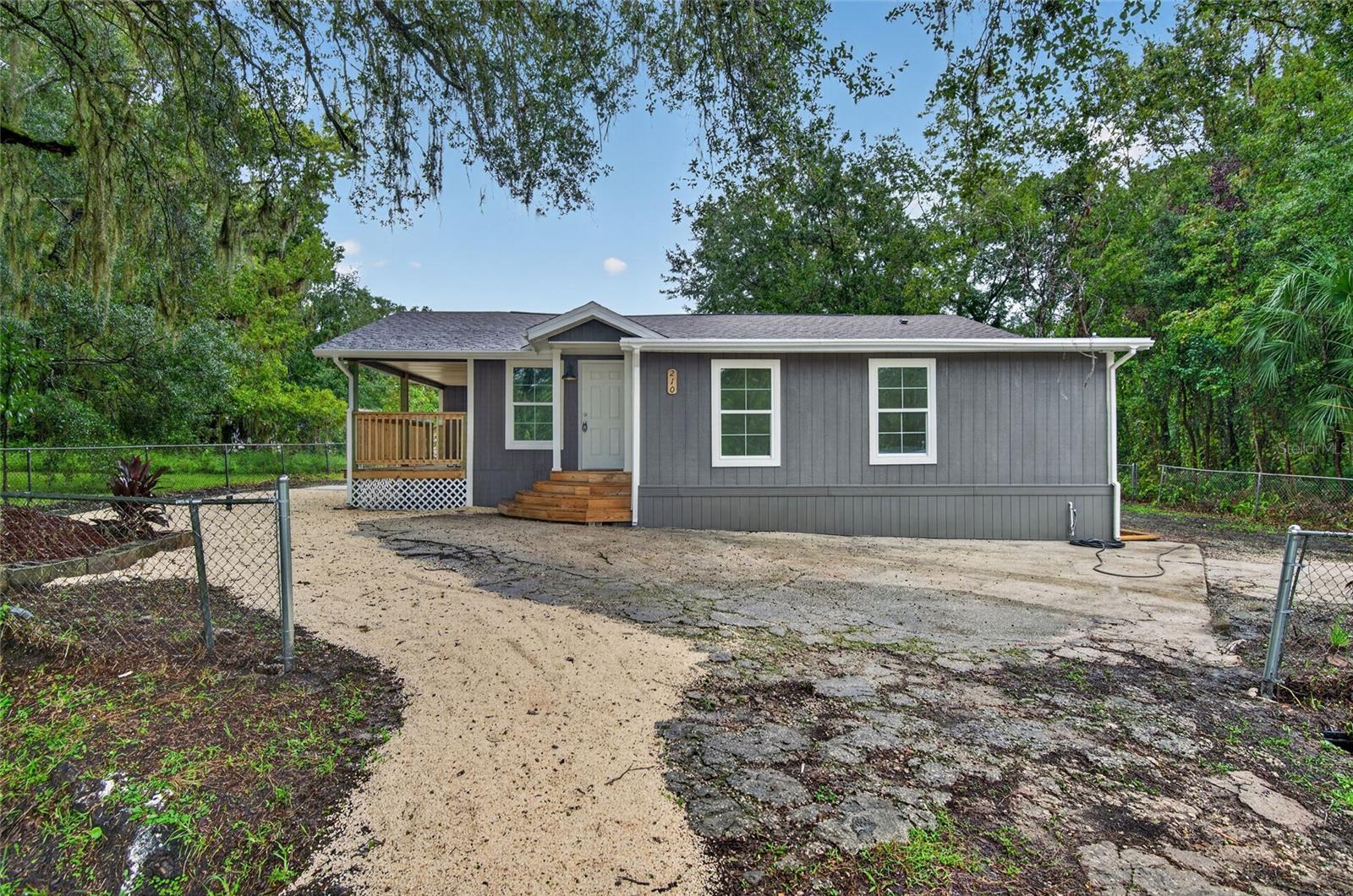 210 C ST, Brooksville FL 34601