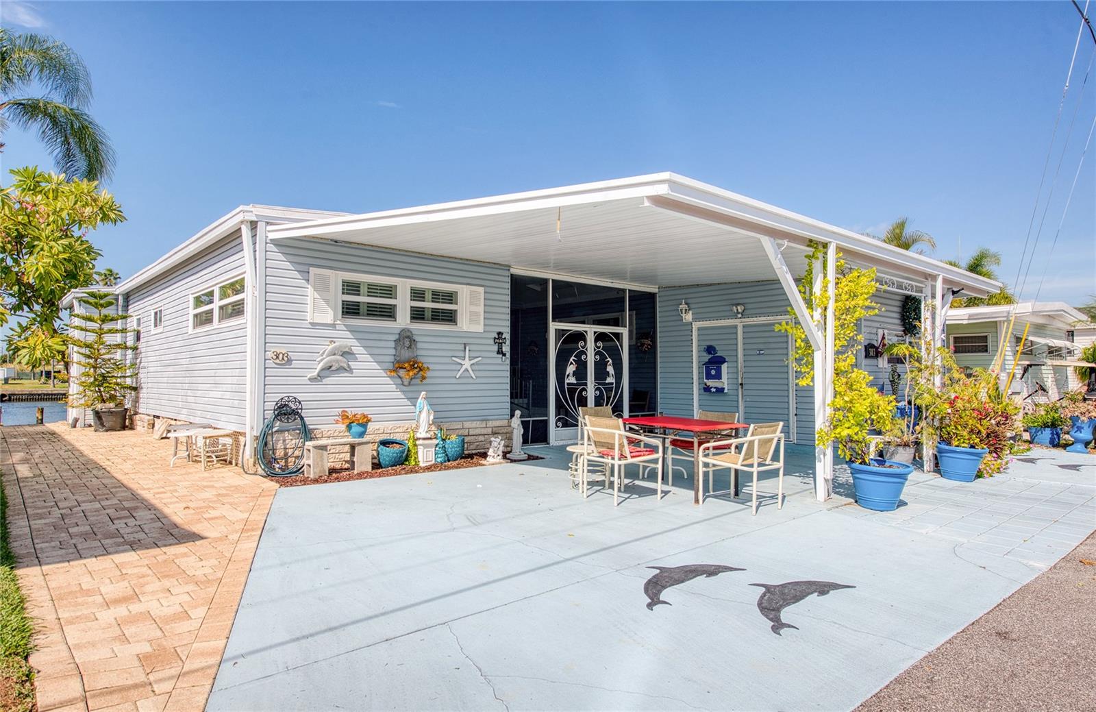 18675 US HIGHWAY 19 N #303, Clearwater FL 33764