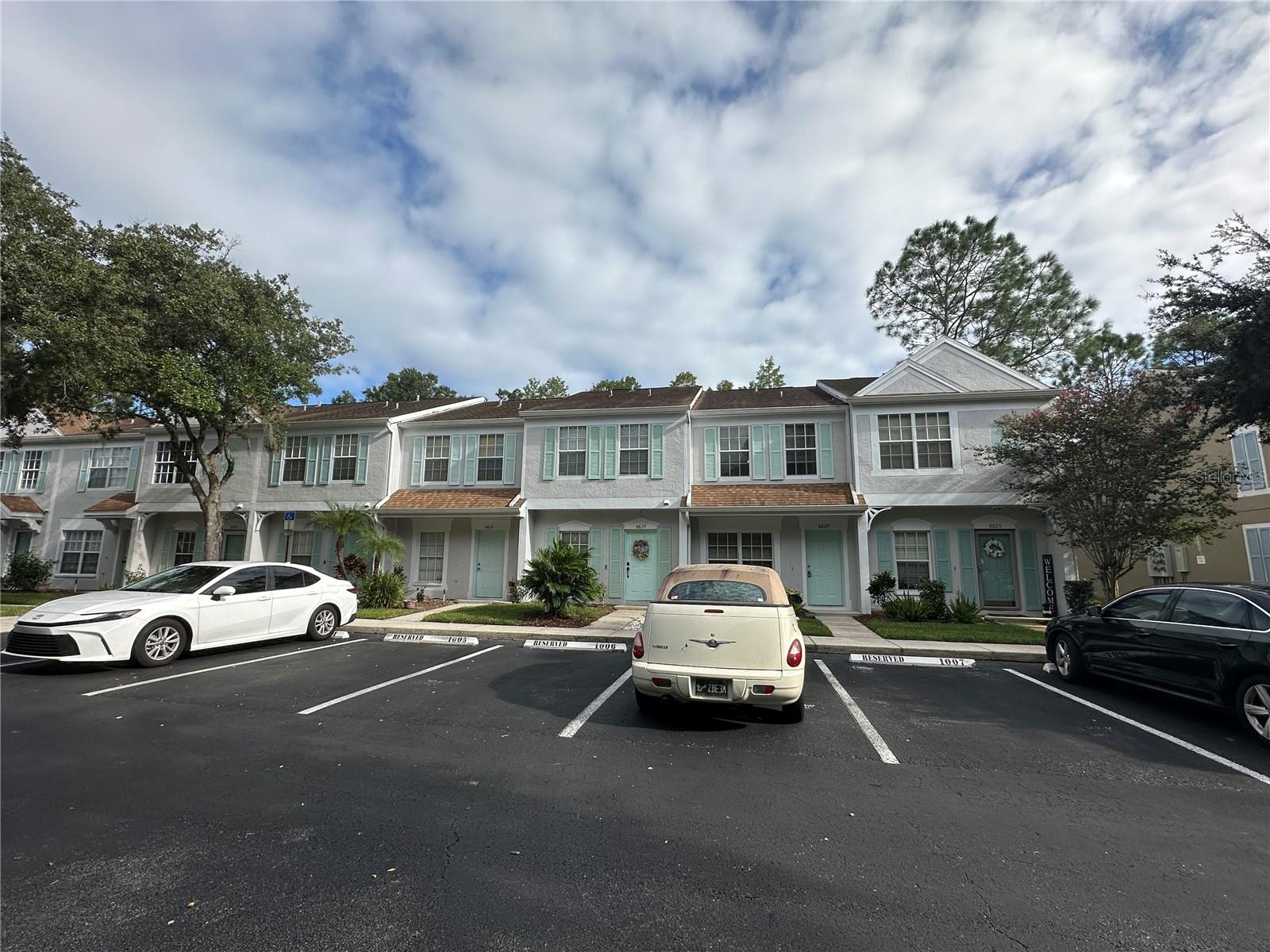 8627 HUNTERS KEY CIR, Tampa FL 33647