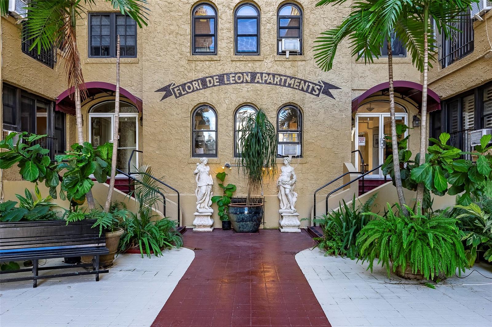 130 4TH AVE N #503, St Petersburg FL 33701