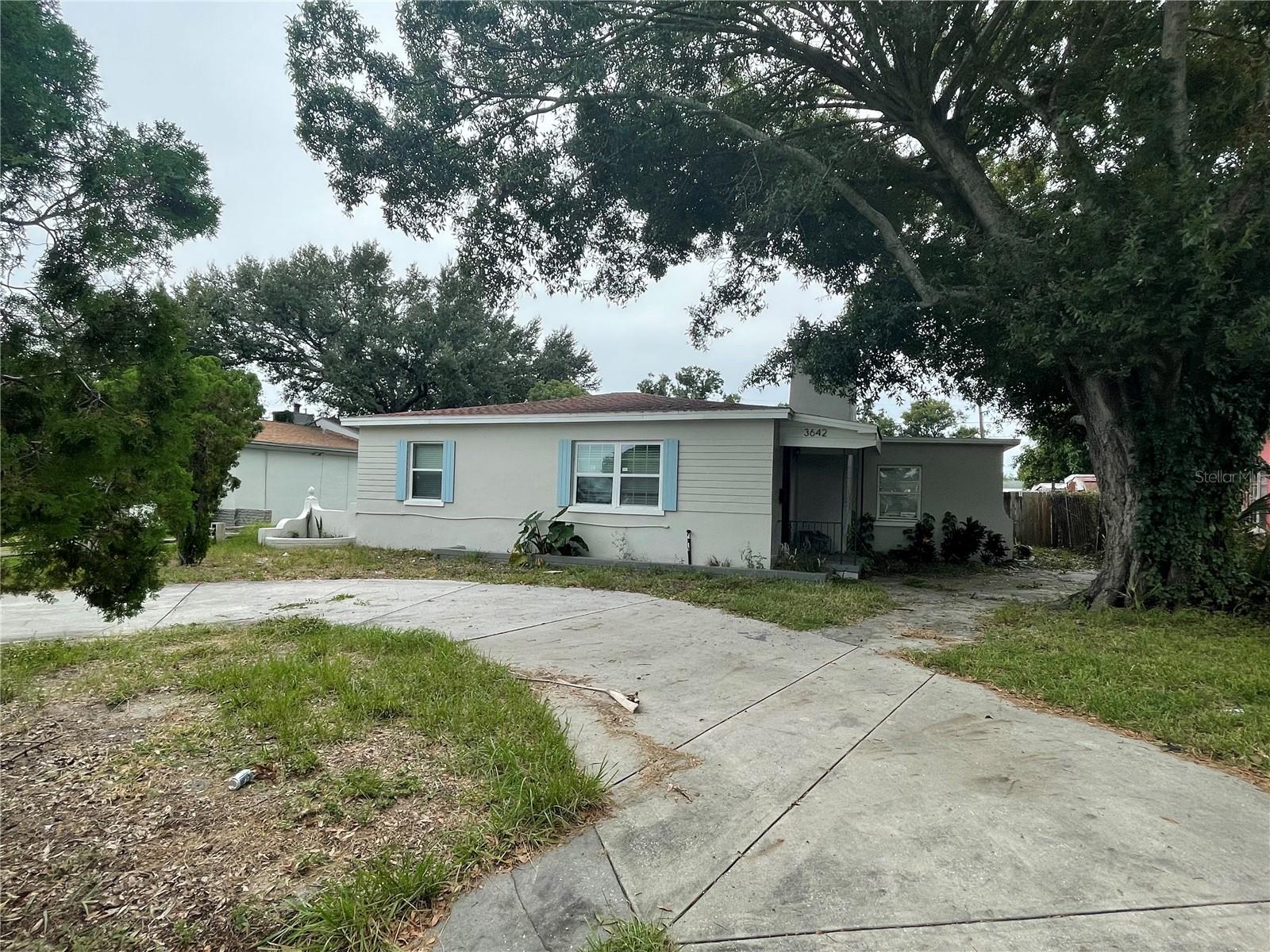 3642 EMERSON AVE S, St Petersburg FL 33711