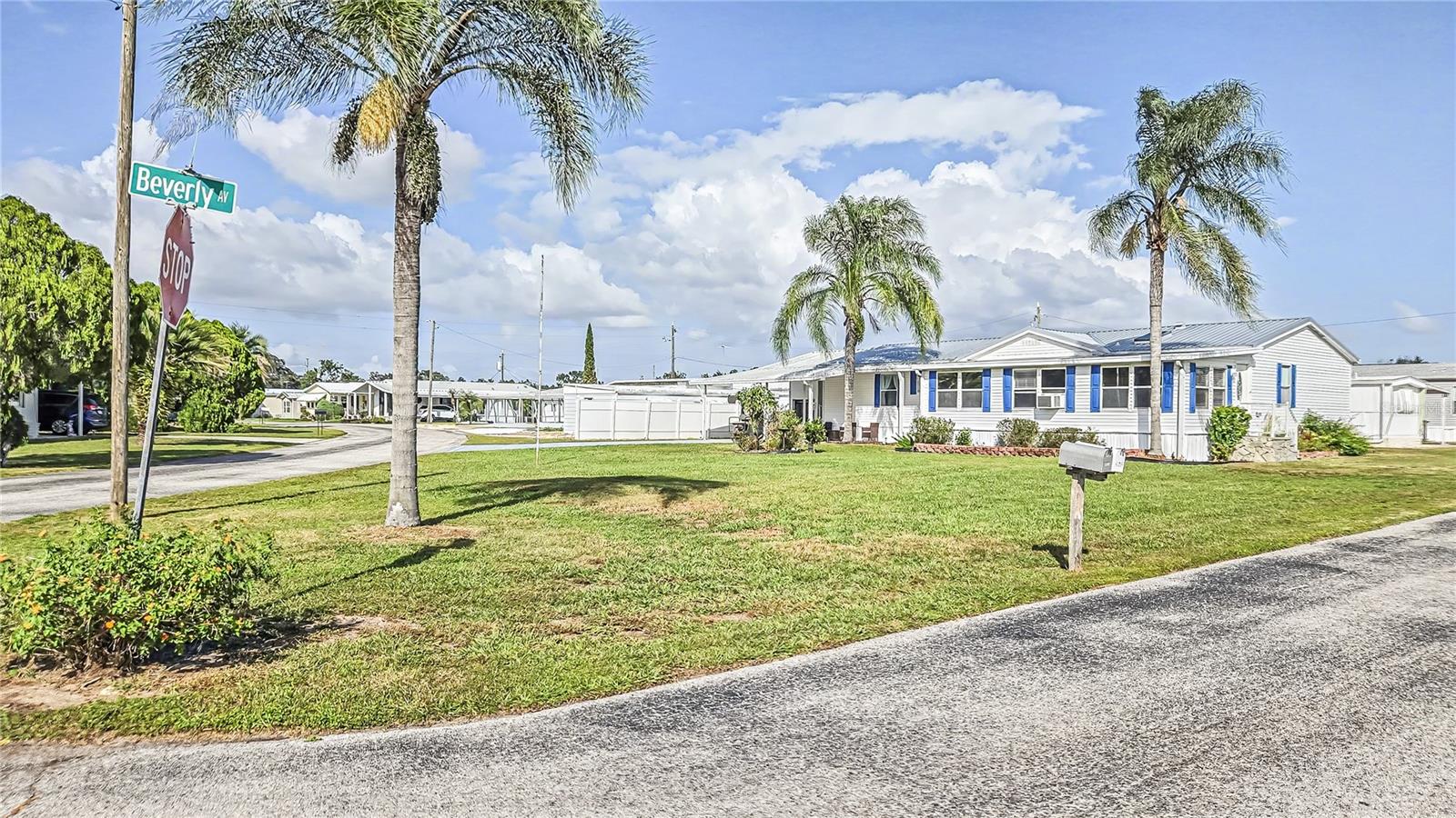 37233 BEVERLY AVE, Zephyrhills FL 33542