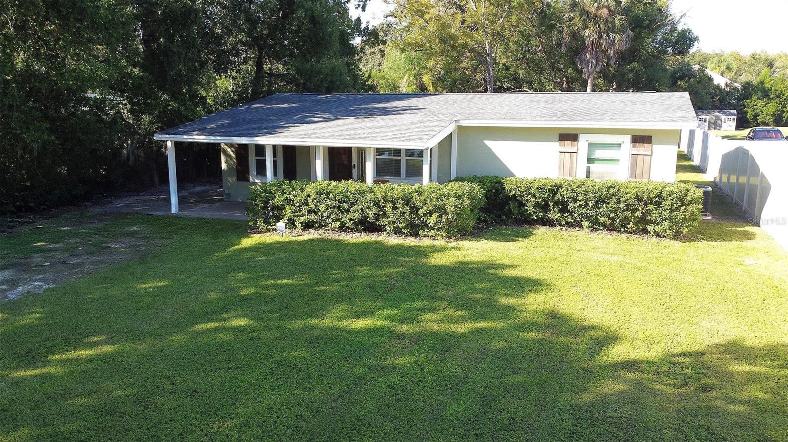 3831 HUDSON LN, Tampa FL 33618