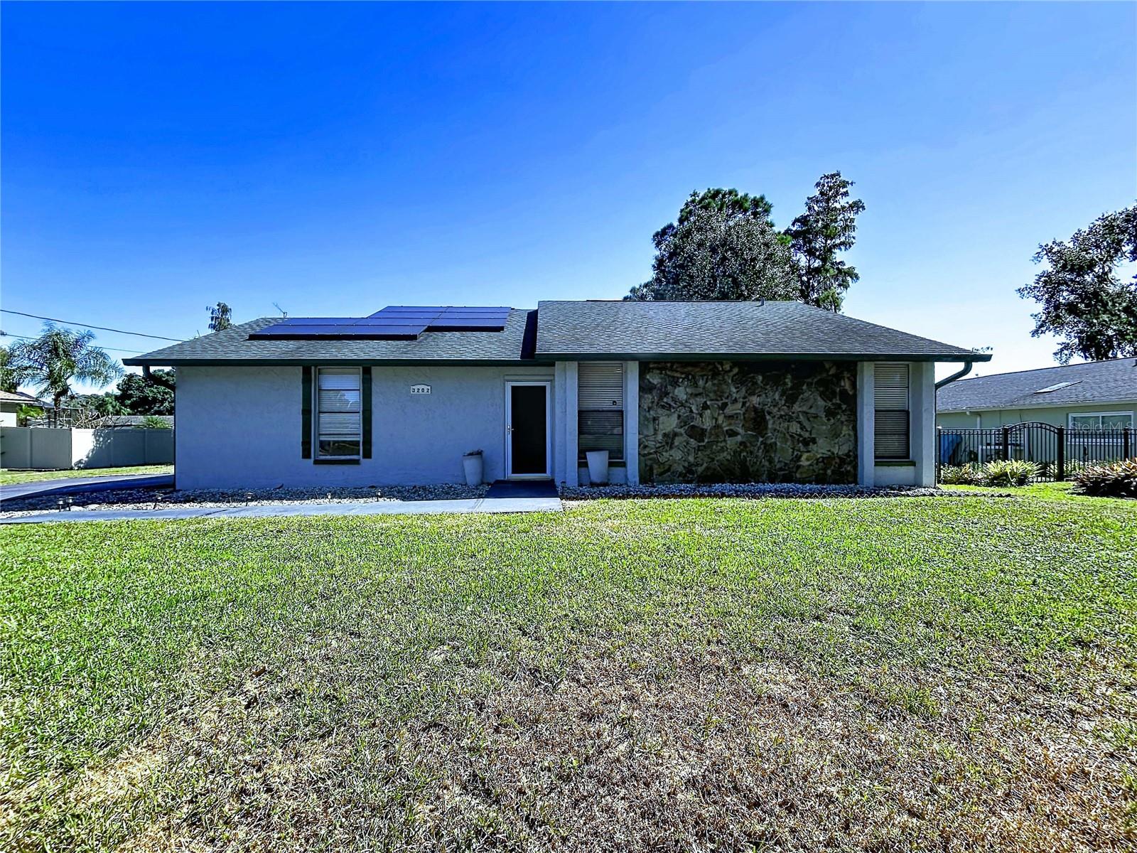 3202 PINE SHADOW DR, Land O Lakes FL 34639