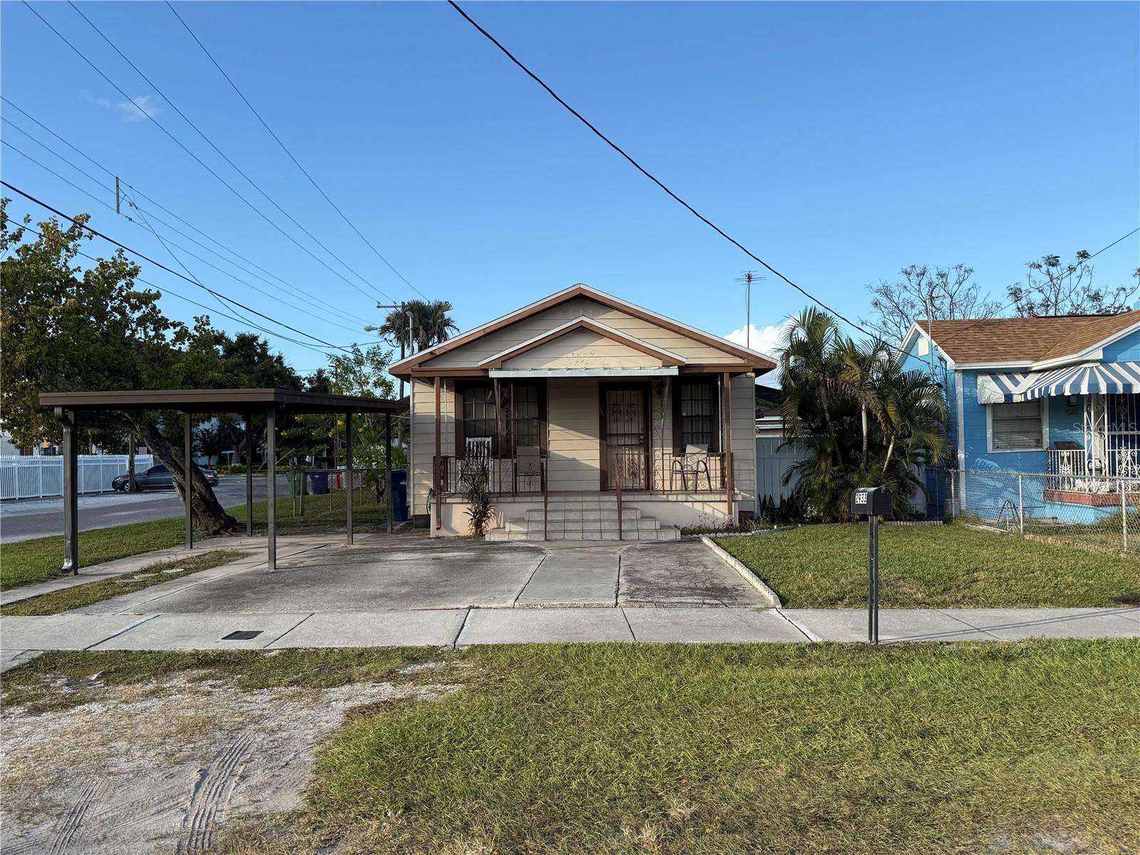 2933 W WALNUT ST, Tampa FL 33607