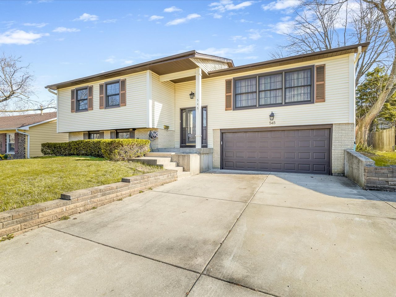 545 Andrew Lane, Lake Zurich IL 60047