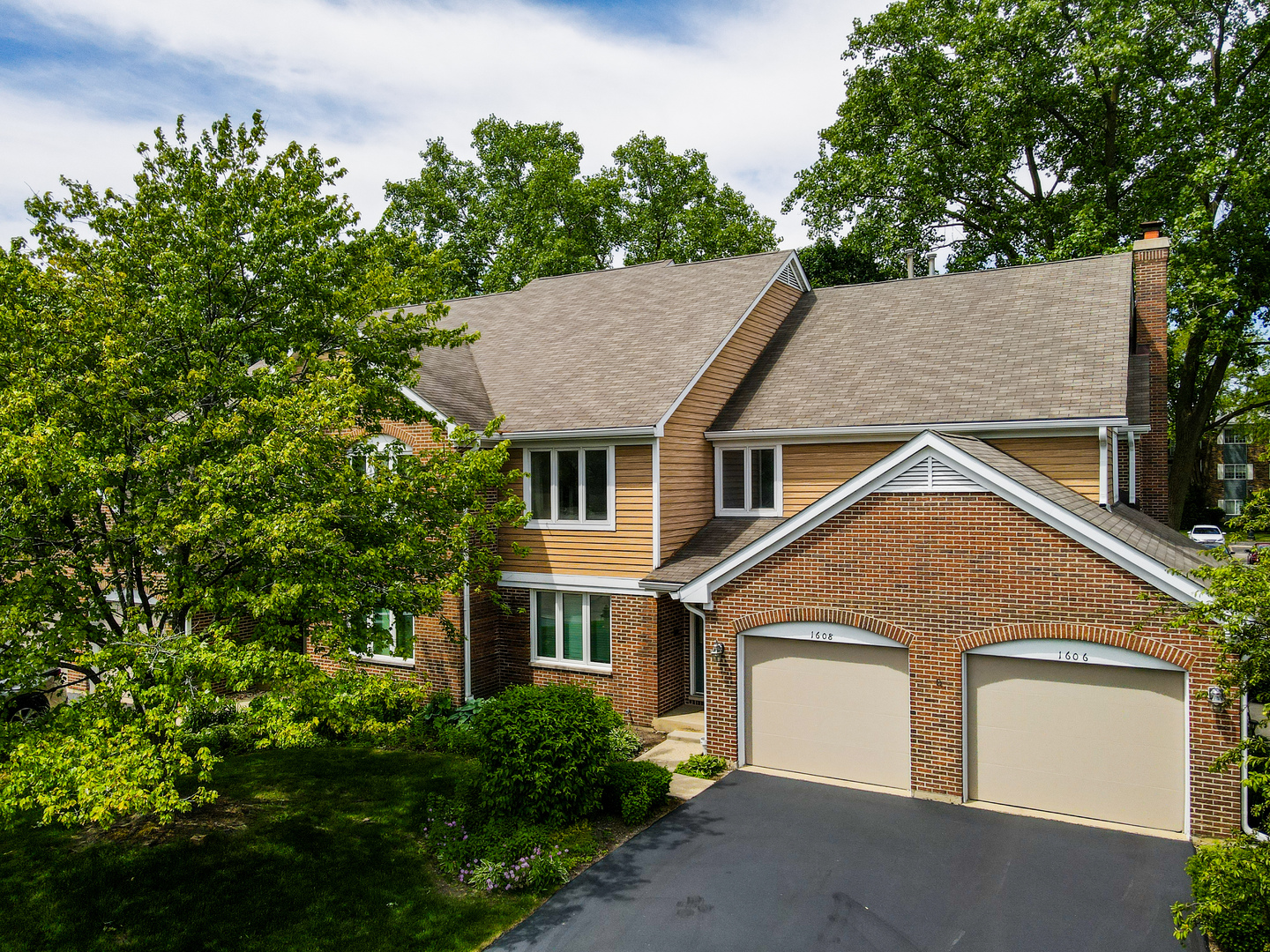 1608 E Clayton Court Unit 1608, Arlington Heights IL 60004