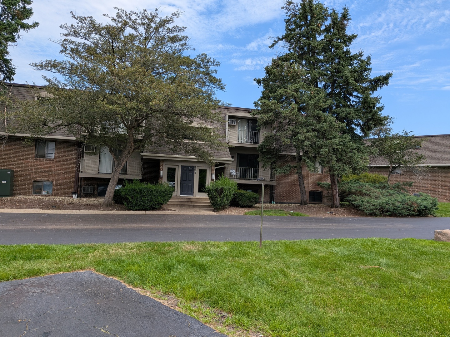 224 E bailey Road Unit g, Naperville IL 60585