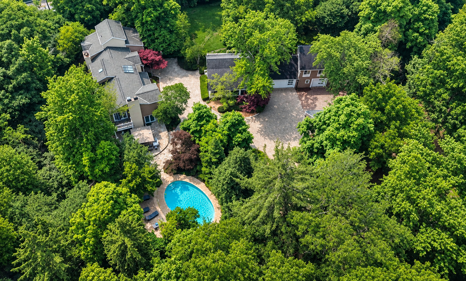 112 Brinker Road, Barrington Hills IL 60010