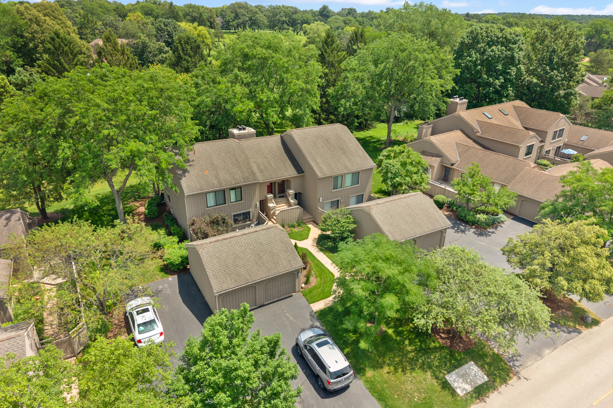 1285 Oak Hill Road Unit D, Lake Barrington IL 60010