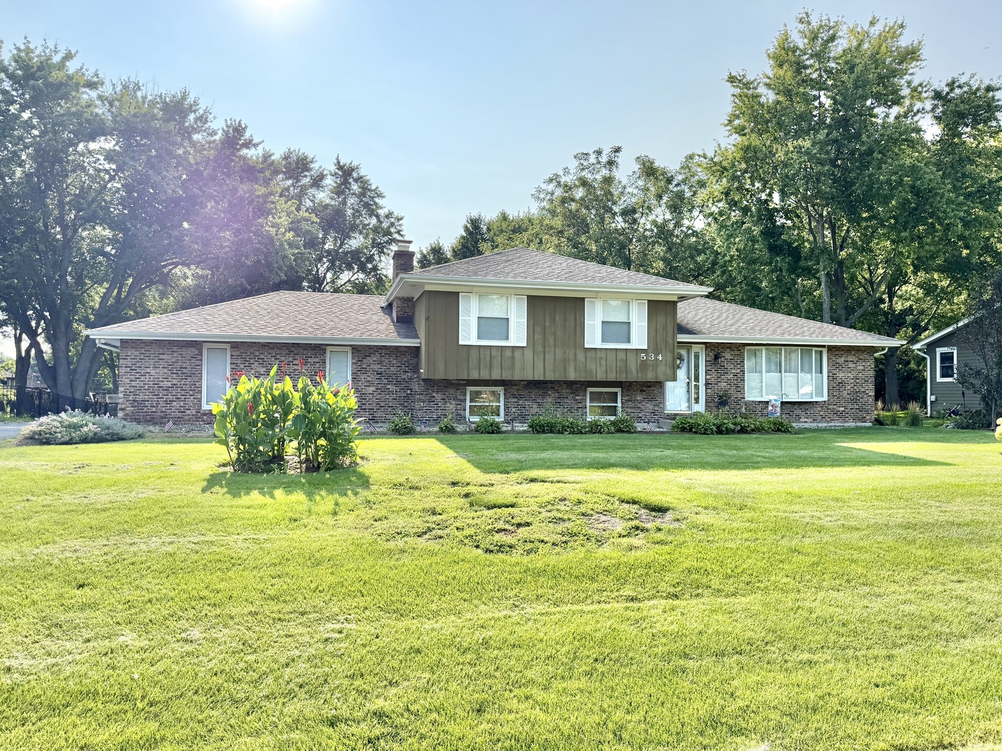 11S534 Whittington Lane, Naperville IL 60564