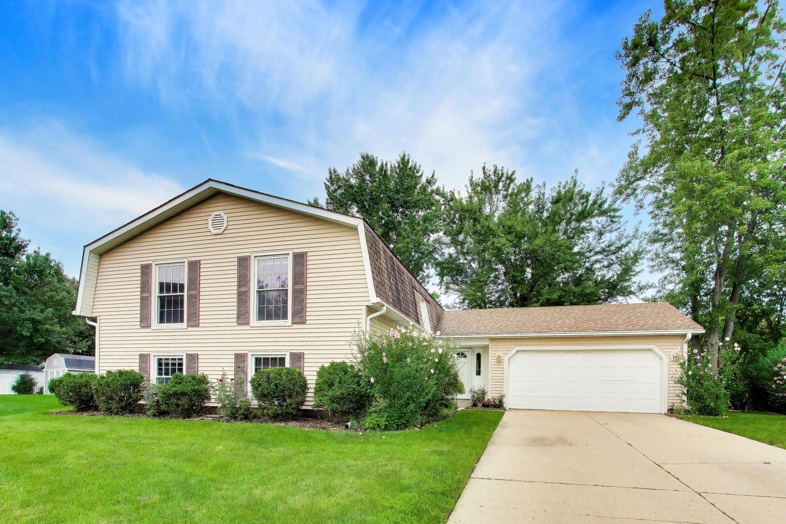 4500 Sundance Court, Hoffman Estates IL 60192
