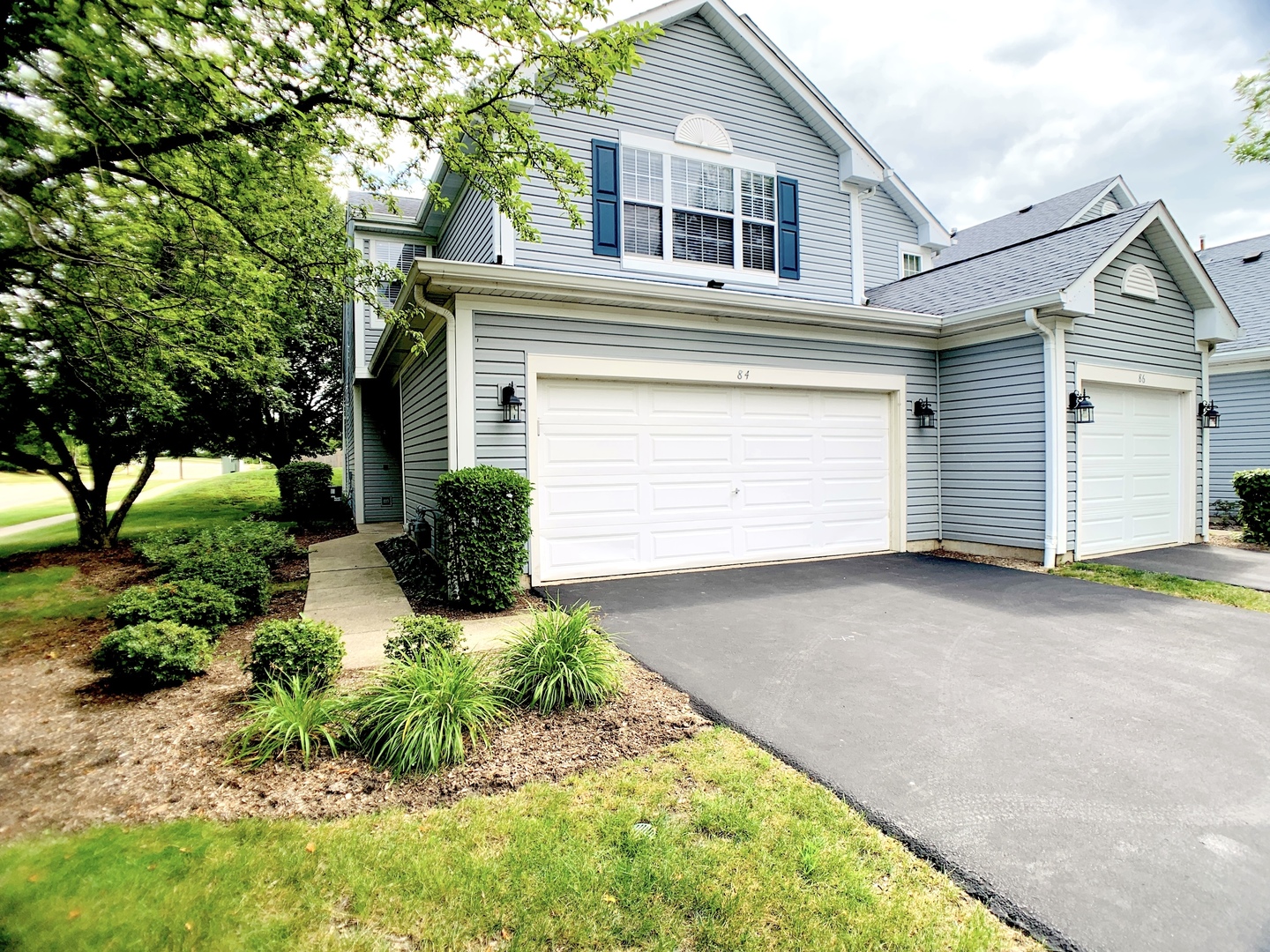 84 Harvest Gate, Lake In The Hills IL 60156