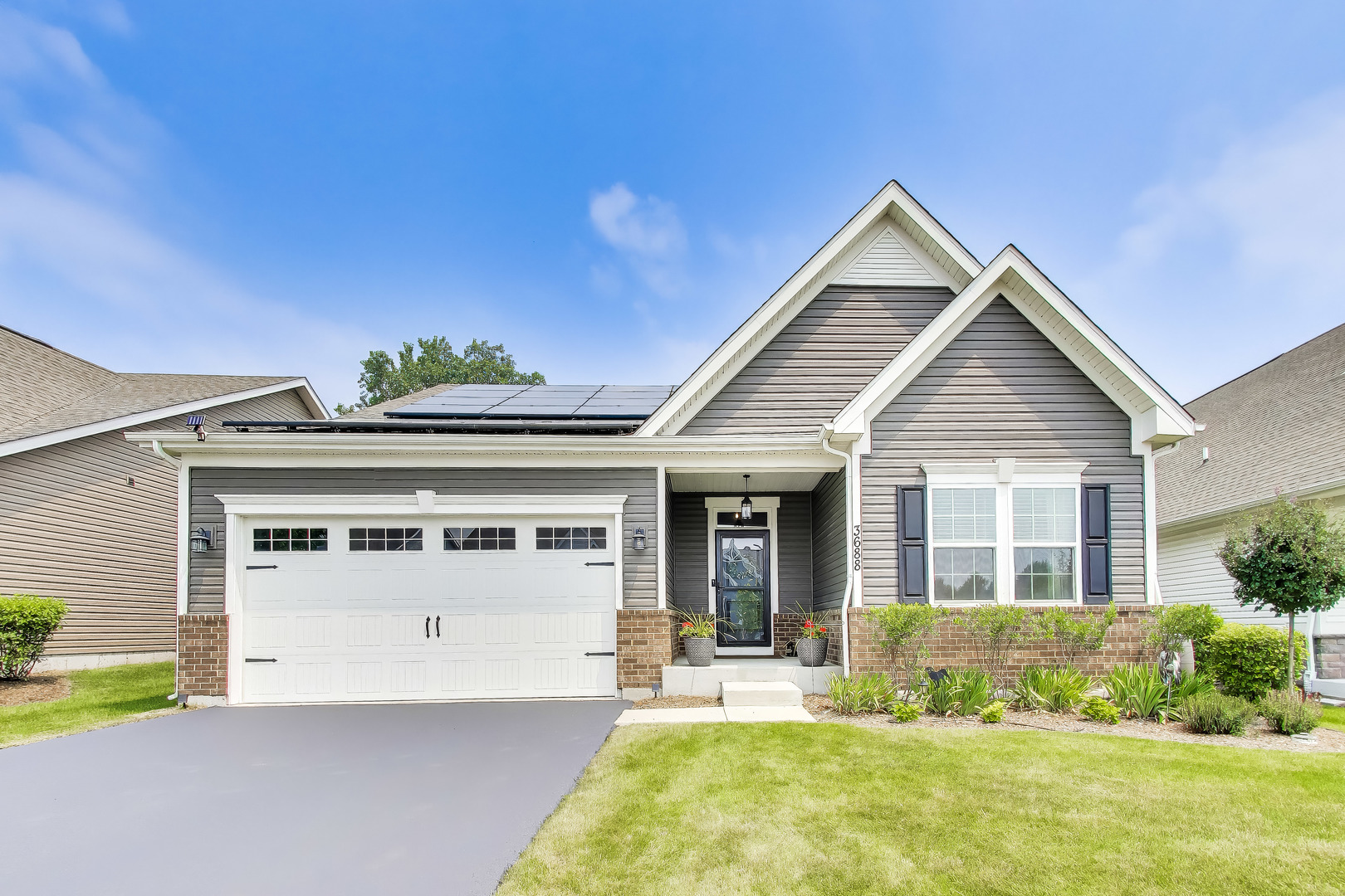 3688 Reddington Circle, Elgin IL 60124