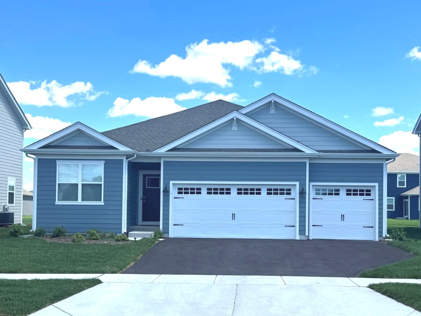 284 Snowdrop Lane, Elgin IL 60124